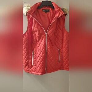 Black Rivet Women's Vibrant Quilted Vest With Hood.